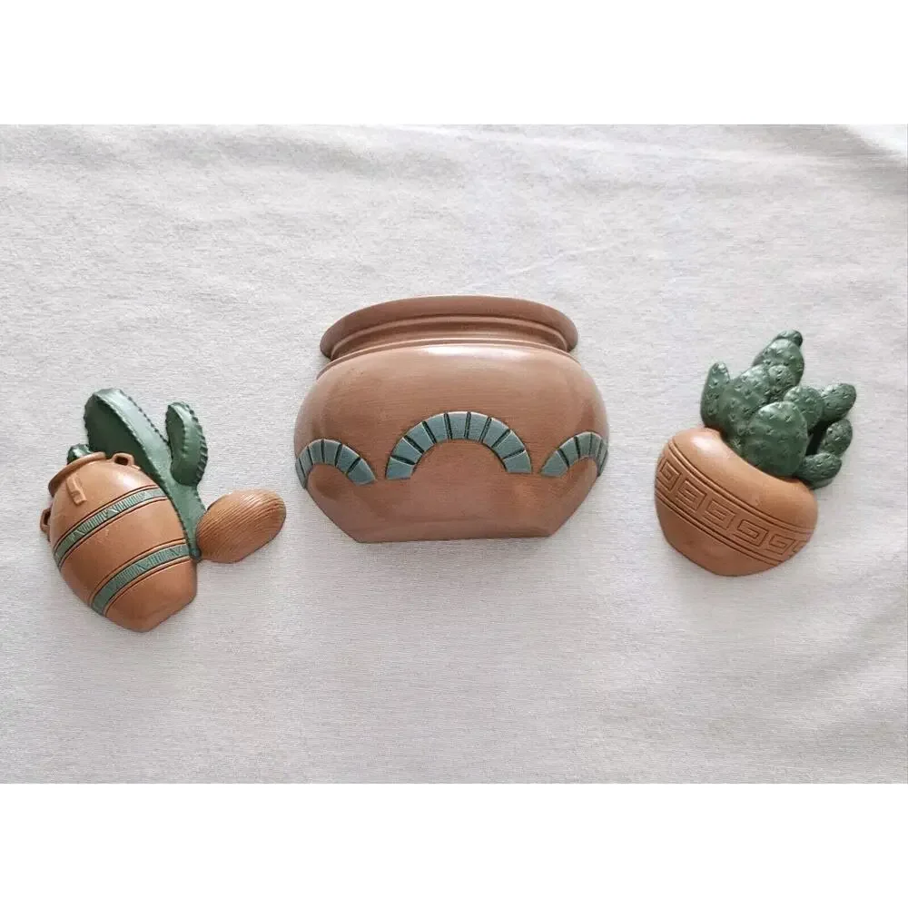 Vintage Kitchen Wall Plaques USA Burwood South Western Cactus Pottery